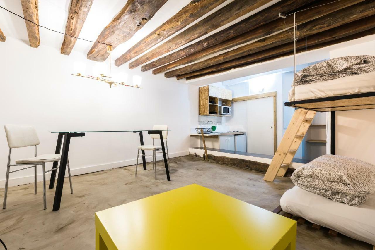 Charming 20M² Near Le Marais Apartment Paris Luaran gambar