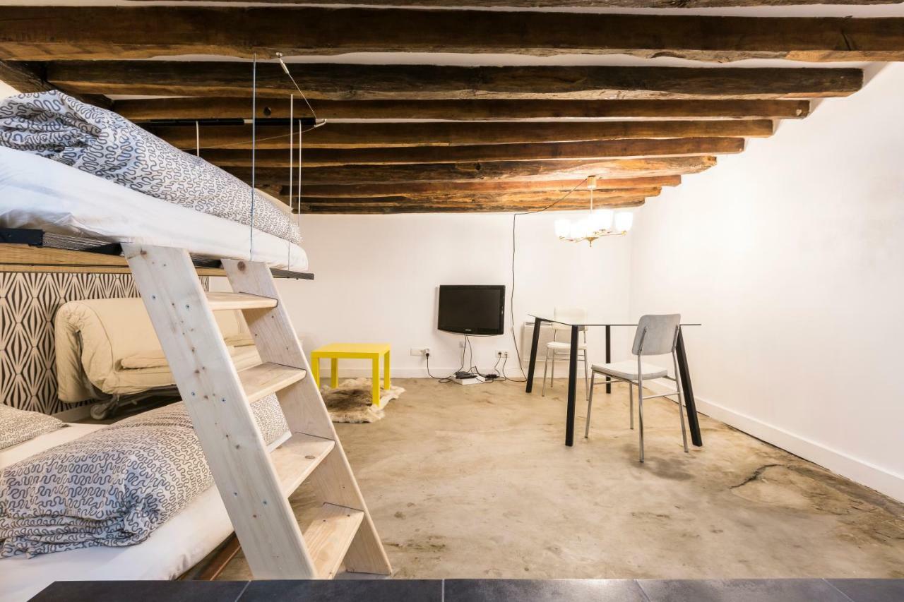 Charming 20M² Near Le Marais Apartment Paris Luaran gambar