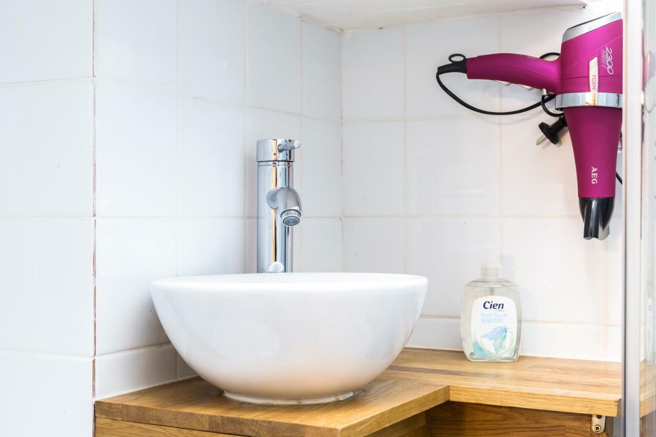 Charming 20M² Near Le Marais Apartment Paris Luaran gambar