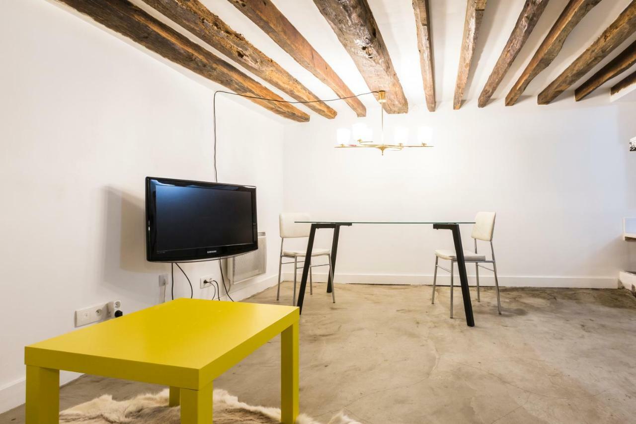 Charming 20M² Near Le Marais Apartment Paris Luaran gambar